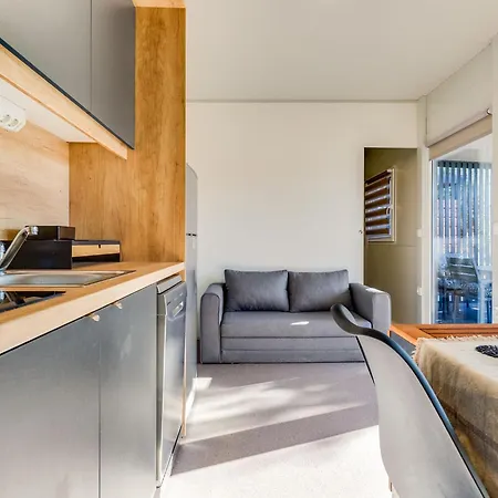 Delux Eco By Interhome * بيروفاتش