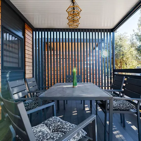 Delux Eco By Interhome *