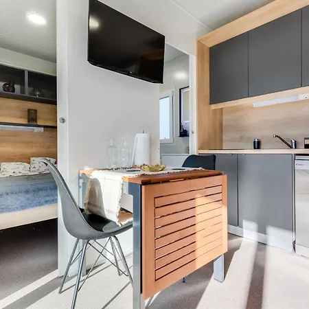 Delux Eco By Interhome *