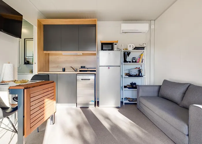 Сasa de vacaciones Delux Eco By Interhome *